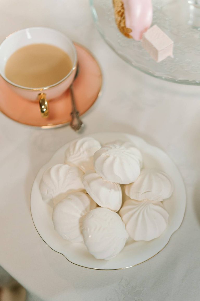 Comment réussir une meringue aérienne pour sublimer votre tarte au citron